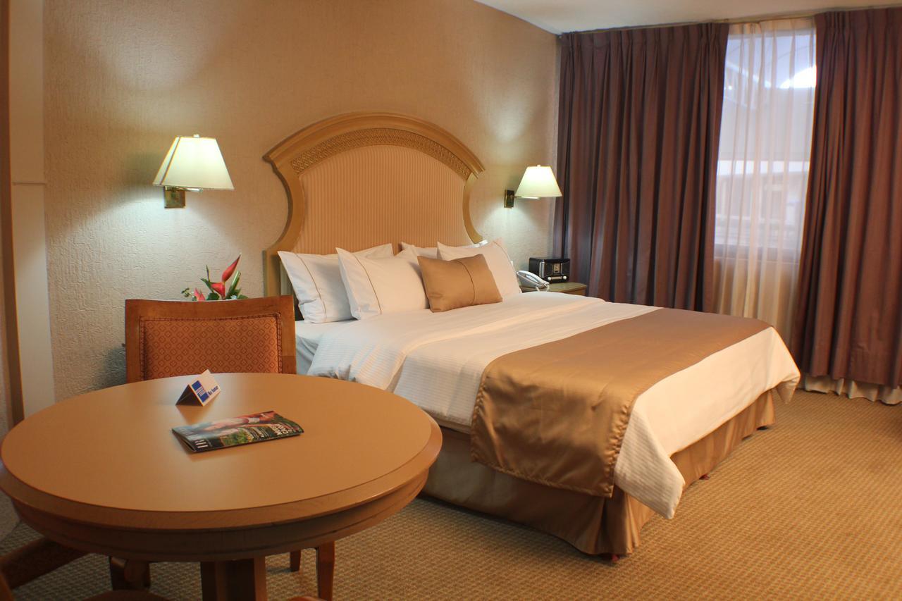 Best Western Plus Plaza Florida & Tower Irapuato Exterior photo